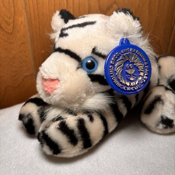 Vintage Ringling Bros Barnum Bailey Circus White Tiger Plush Stuffed Animal 9 In - Picture 2 of 4
